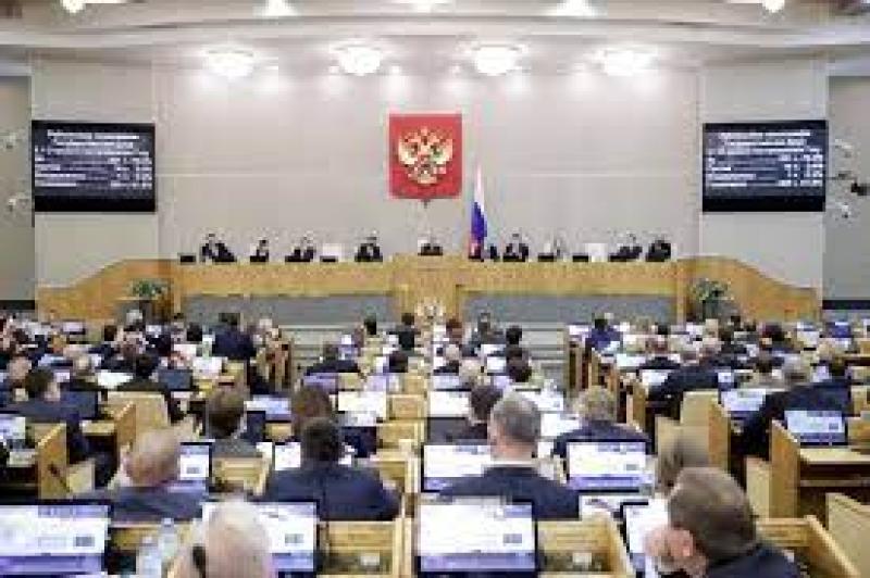 روسيا تمنح الجنسية للمتعاقدين الأجانب