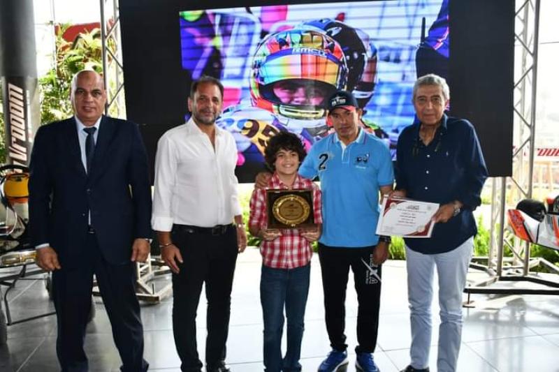 تكريم الطفل زين الحمصاني لحصوله على المركز التاسع في أقوى بطولة دولية للكارتينج