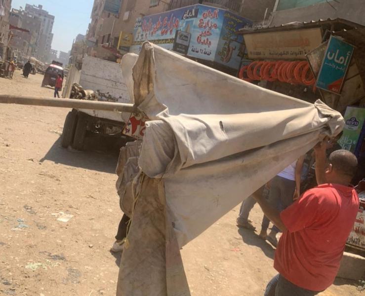 نفذت أحياء الإسكندرية حملاتها التي تستهدف إزالة ورفع الإعلانات المخالفة من مختل شوارع وميادين المحافظة.
