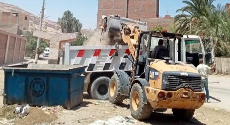 رفع 98 طن مخلفات من شوارع مركز بدر في محافظة البحيرة