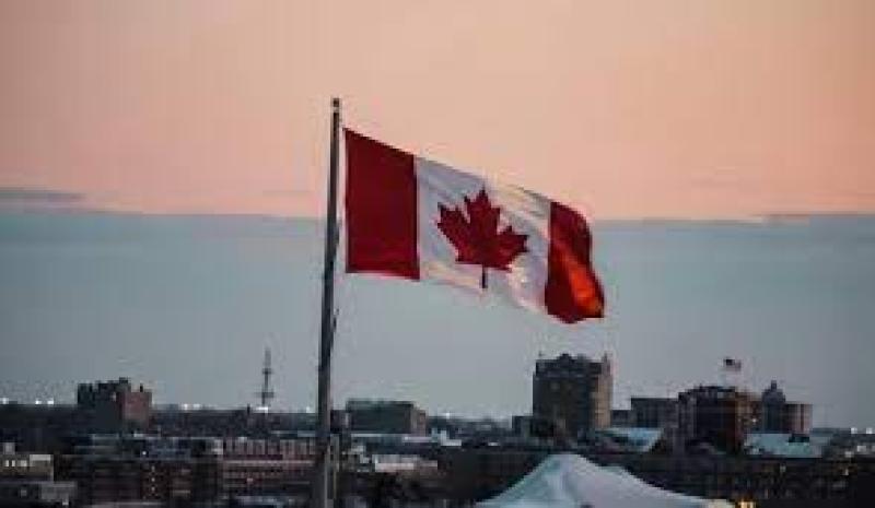 كندا ترفع جميع قيود السفر والقيود المفروضة لاحتواء فيروس كورونا