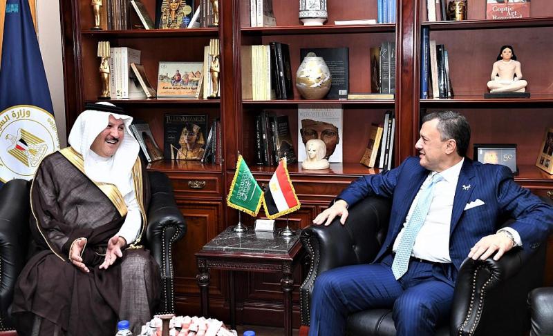 سفير السعودية لدى مصر يلتقي بوزير السياحة والآثار المصري