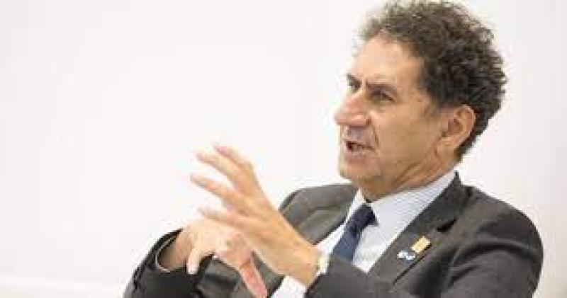 رئيس الوكالة الدولية للطاقة المتجددة فرانشيسكو لا كارمينا
