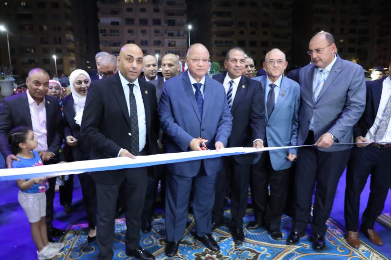 محافظ القاهرة خلال الافتتاح 