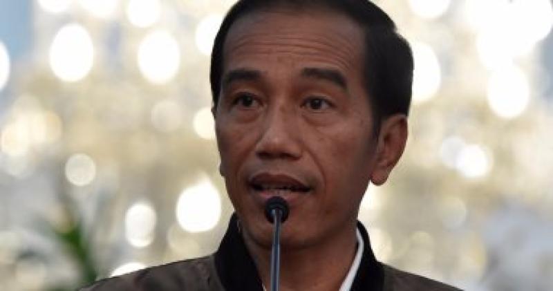 الرئيس الإندونيسى يزور أقارب ضحايا حادث تدافع ملعب مالانج