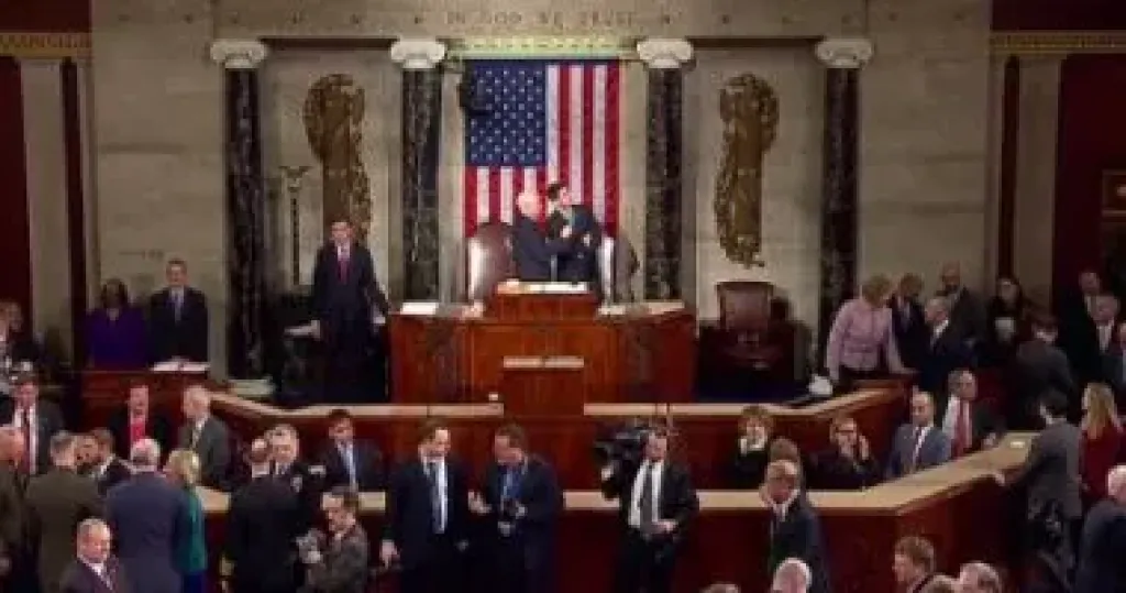 التصويت لإنهاء الإغلاق فى أمريكا يشعل معركة داخل الحزب الديمقراطى.. تفاصيل