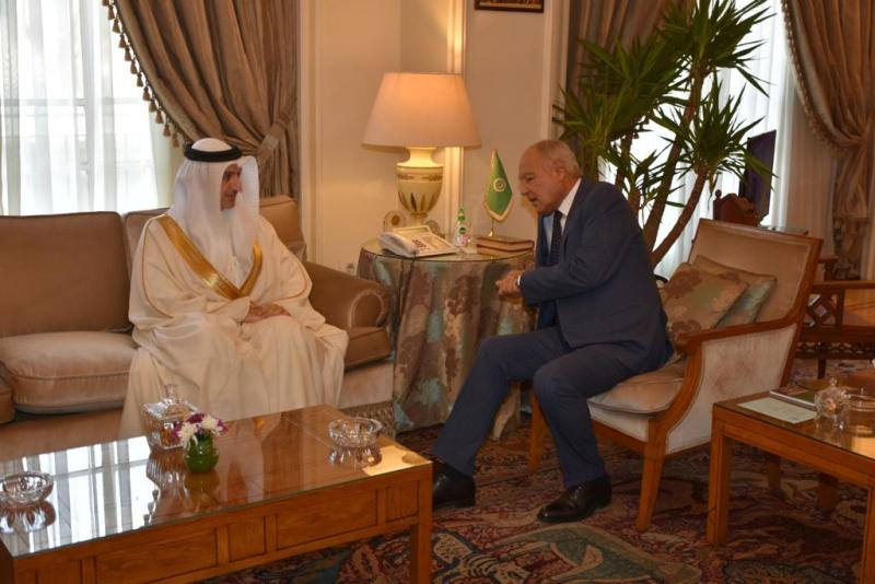 الأمين العام لجامعة الدول العربية يستقبل سفير مملكة البحرين لدى جمهورية مصر العربية بمناسبة انتهاء مهام عمله