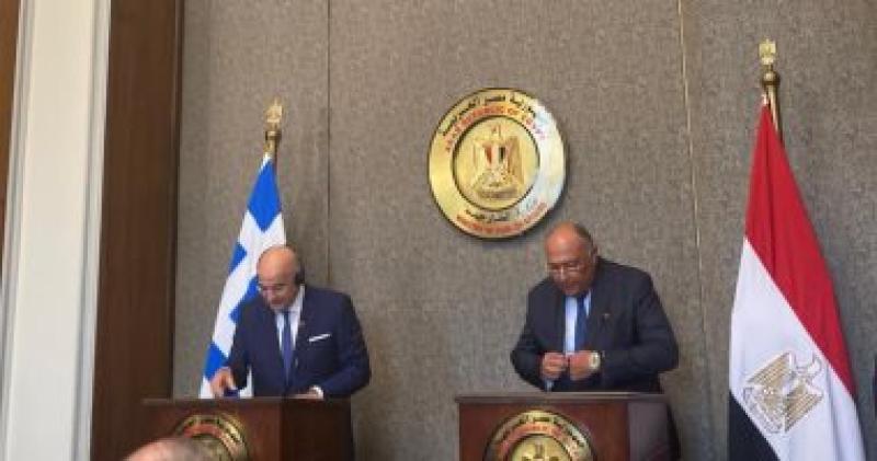 وزير خارجية اليونان: حكومة الوحدة الوطنية لا تمثل الشعب الليبى