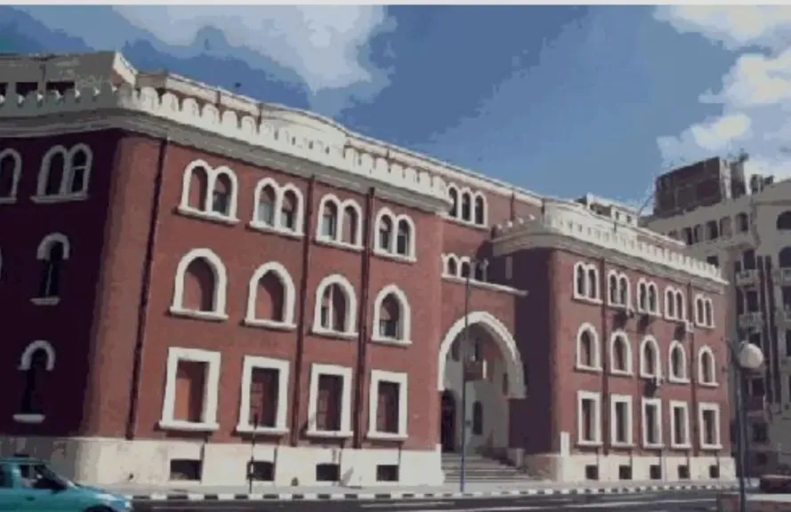 رئيس جامعة الإسكندرية: المستشفيات الجامعية تشهد تطويرًا كبيرًا لرفع كفاءة التجهيزات الطبية الحديثة