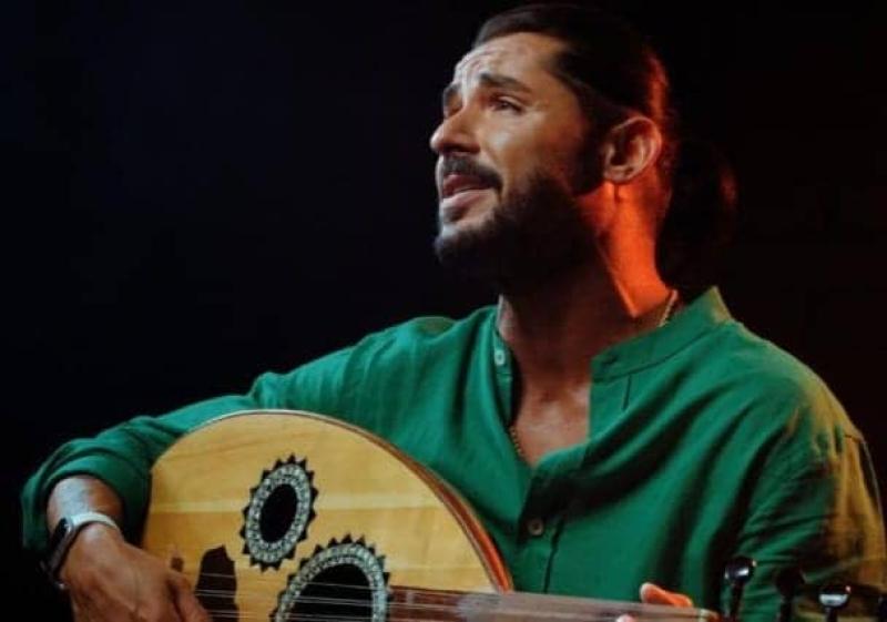 السعودي محمد هاشم يحصد مليون مشاهدة بأغنية «لو تدري»
