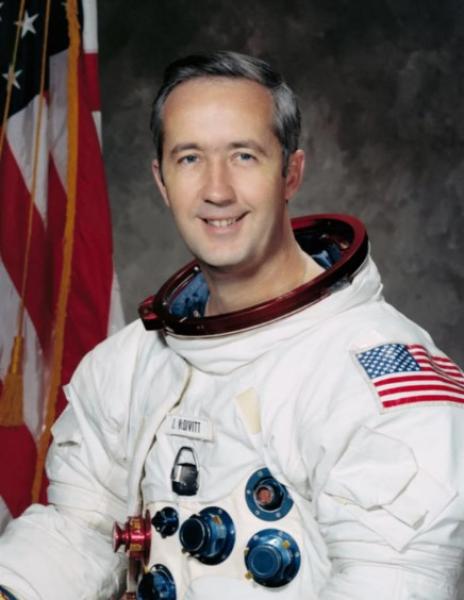 رائد الفضاء السابق بوكالة ناسا جيمس أ. ماكديفيت
