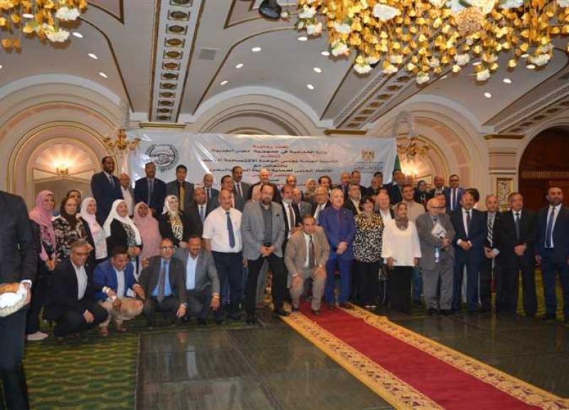 جامعة المنيا تواصل أنشطة الأسبوع البيئي بكلية الزراعية