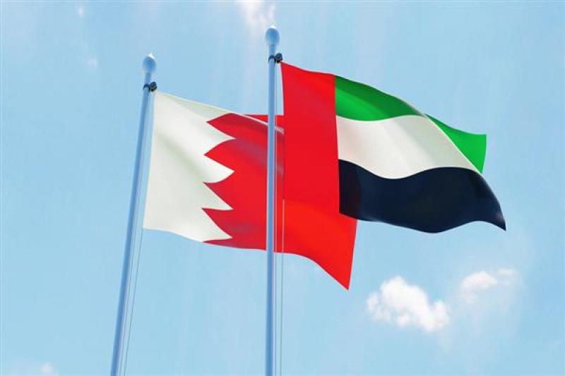 البحرين والإمارات تبحثان سبل تطوير التعاون والارتقاء به إلى مستويات أشمل