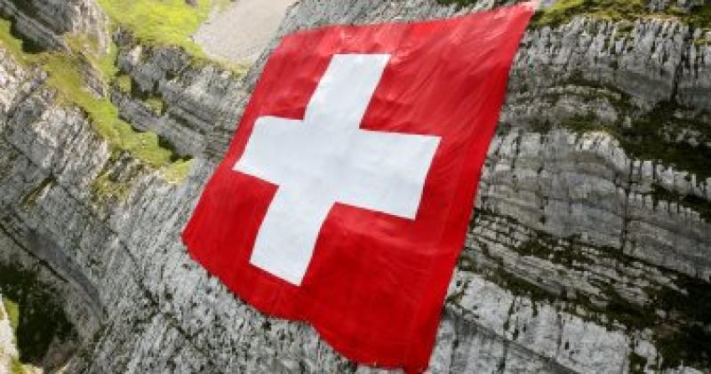 سويسرا 