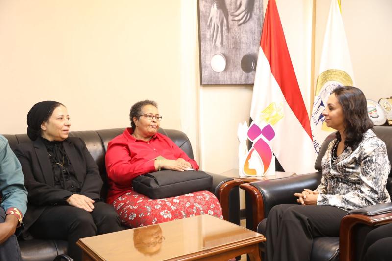 مايا مرسي تناقش أهم قضايا المرأة مع رئيسة جمعية الحقوقيات المصريات