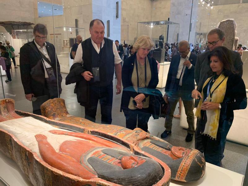 وفد من البرلمان الألماني يزور المتحف القومي للحضارة المصرية 