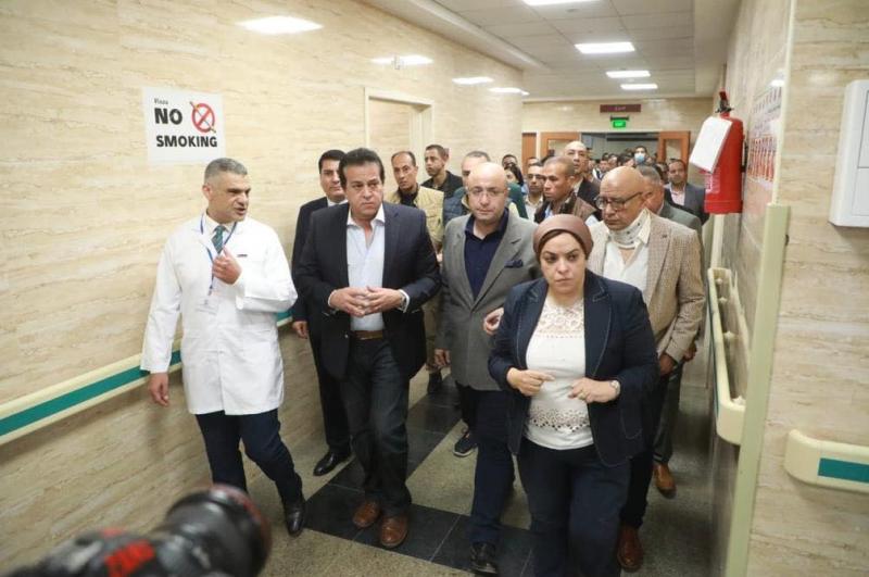 وزير الصحة يتفقد مستشفى إهناسيا التخصصي ومشروع تطوير مستشفى بني سويف المركزي