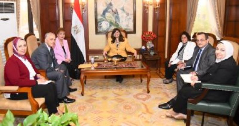 وزيرة الهجرة: الدولة المصرية تفتح أبوابها أمام علمائنا وخبرائنا بالخارج
