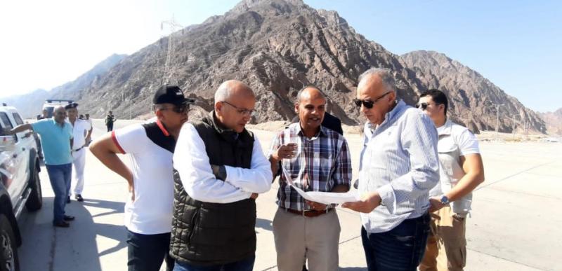 وزير الري يتفقد عددا من منشآت الحماية من أخطار السيول في جنوب سيناء