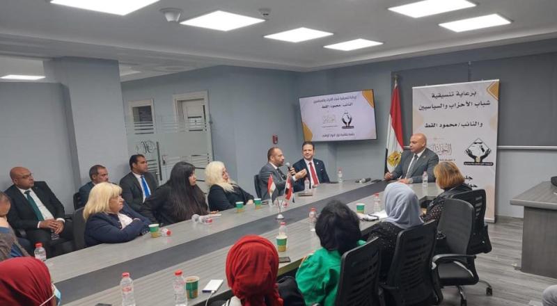 التنسيقية تنظم جلسة نقاشية حول الحوار الوطنى مع المستثمرين العرب ورؤساء الجمعيات الأهلية (صور)