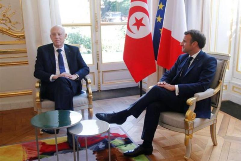 الرئيسان التونسي قيس سعيد والفرنسي إيمانويل ماكرون