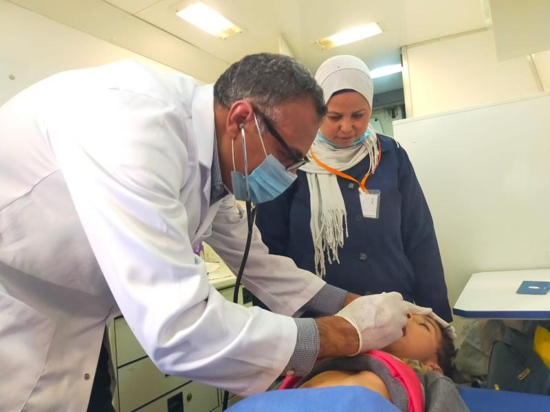 صحة الشرقية :تقديم العلاج ل ١٩٠٠ مواطن بقافلة فى بالعاشر من رمضان