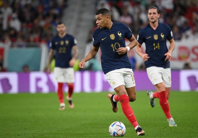 فرنسا تضرب بولندا بثلاثية وتتأهل إلي دور ربع النهائي ببطولة كأس العالم