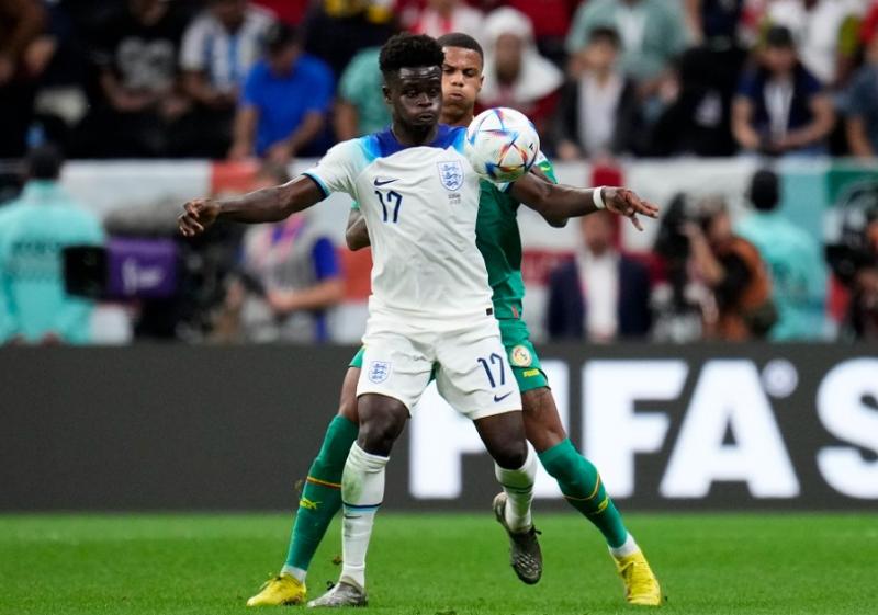 «ساكا» يسجل الهدف الثالث لـ إنجلترا في شباك السنغال بالمونديال