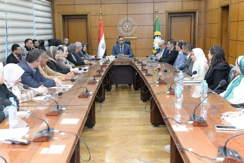 محافظ الدقهلية يستقبل وفد جامعة الإسكندرية لمناقشة مقترحات تطوير وتنمية مدينة جمصه