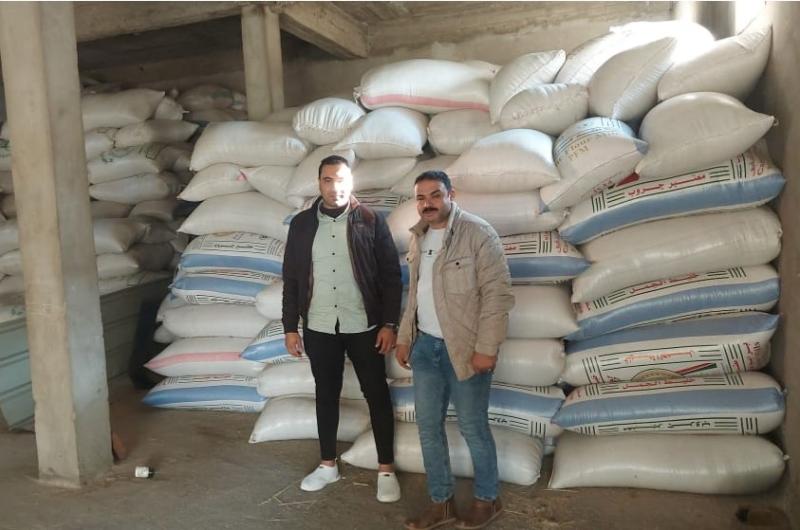ضبط ١٠٠ طن أرز شعير قبل بيعها في السوق السوداء فى حملة تموينية بالدقهلية
