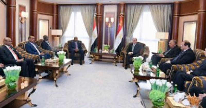 الرئيس السيسى يؤكد دعم مصر لجهود مجلس السيادة فى تحقيق استقرار السودان