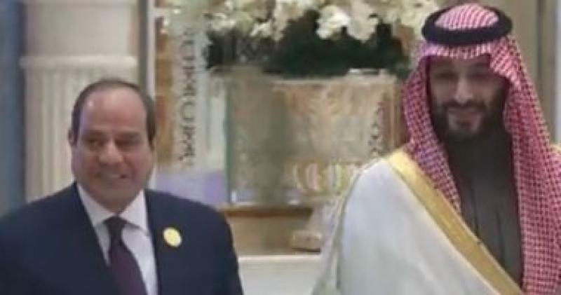 الرئيس السيسي يصل مقر انعقاد القمة ”العربية - الصينية” فى الرياض