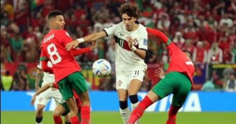 محاولات من المنتخب المغربي علي مرمي البرتغال بعد مرور30 دقيقة