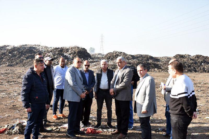محافظ الشرقية : نقل 135الف طن قمامة للمدفن الصحى 