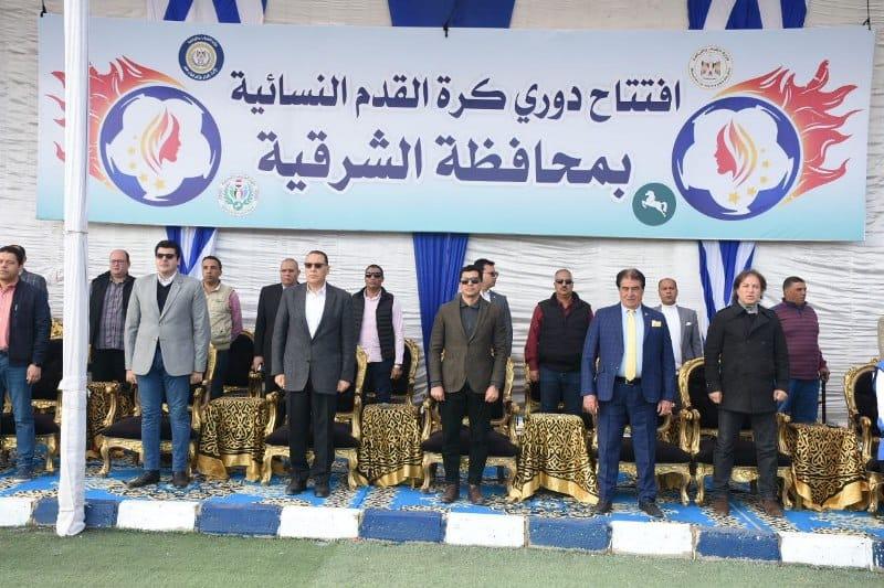 وزير الشباب والرياضة ومحافظ الشرقية يتفقدان مركز شباب مدينة ابو حماد 