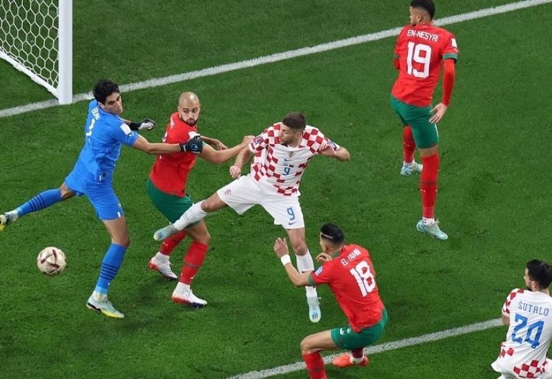 كرواتيا تتقدم علي المغرب 2/1 بالشوط الأول