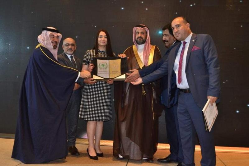 الجائزة الدولية لصناع السلام والتنمية للمفكر طلال أبو غزالة
