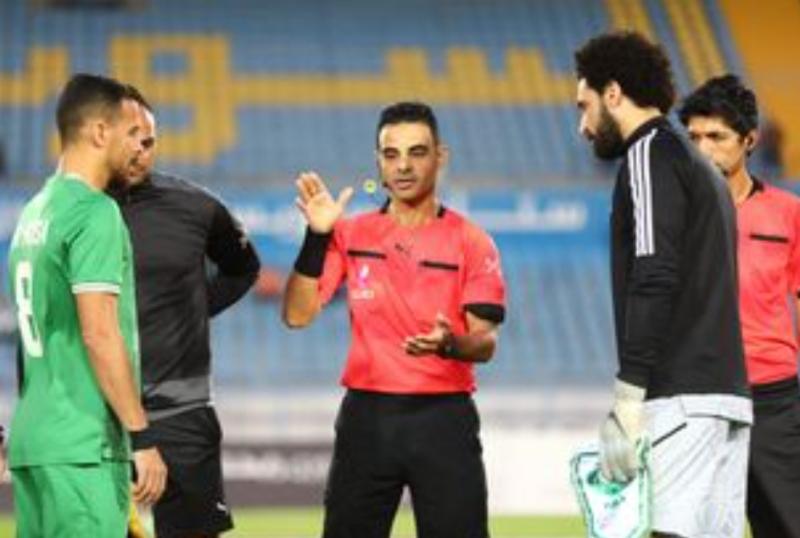محمد العتباني حكم مباراة المصري والمقاولون