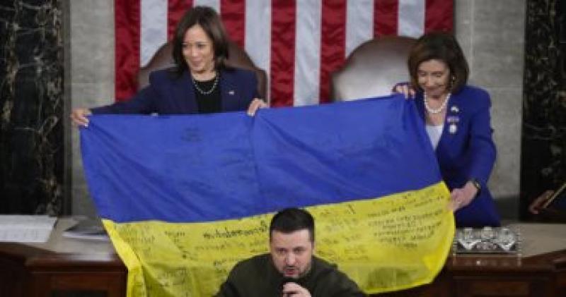 الرئيس الأوكرانى فلوديمير زيلينسكى يلقى خطابه بالكونجرس الأمريكى