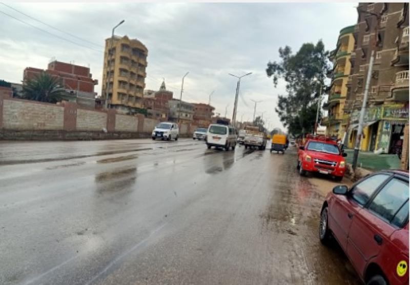 هطول أمطار خفيفة بالشرقية وسيولة مرورية بطرق المحافظة.. صور