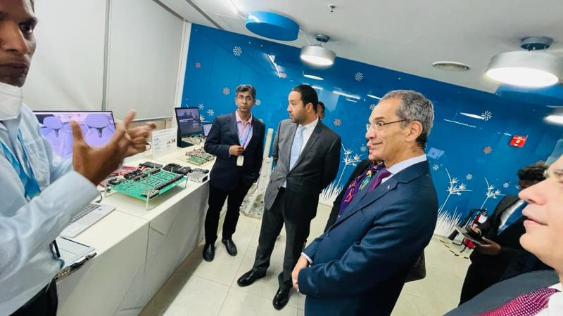 بالصور : وزير الاتصالات يستعرض مع الهند التعاون والاستثمار فى مراكز البيانات وتنفيذ مشروعات مصر الرقمية