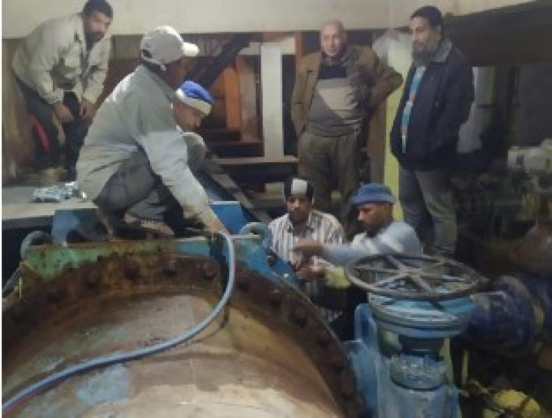 الإسكان: الدفع بـ100 عامل وفني لإصلاح عُطل خط المياه بالشيخ زايد و6 أكتوبر