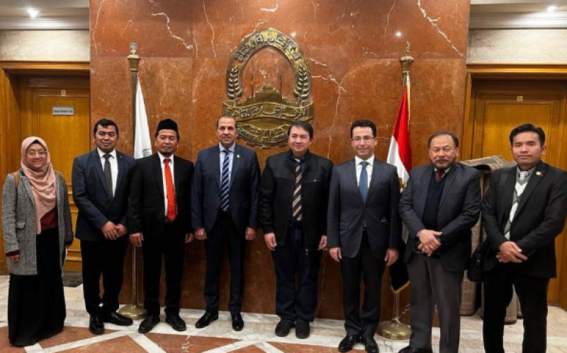 غرفة القاهرة تعرض الفرص الاستثمارية المتاحة في مصر على مجلس الأعمال الإندونيسي
