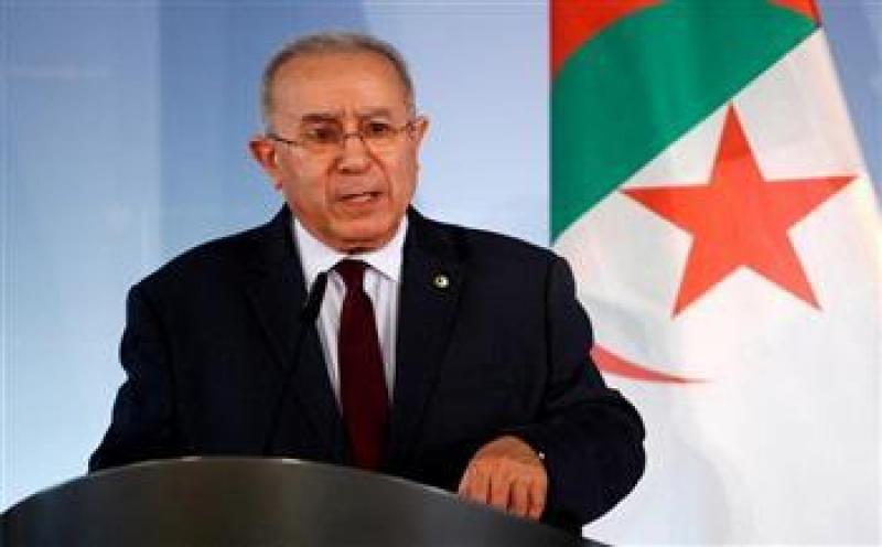 وزير الخارجية الجزائري يبحث مع رئيس البرلمان الأفريقي سبل تجسيد أجندة 2063