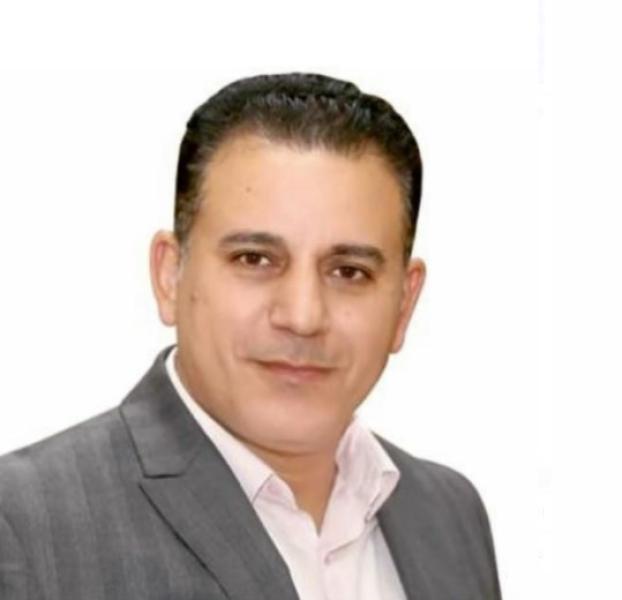 الكاتب الصحفى محمد طلعت