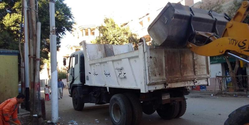 إزالة 114 طن مخلفات من شوارع مركز قطور بمحافظة الغربية