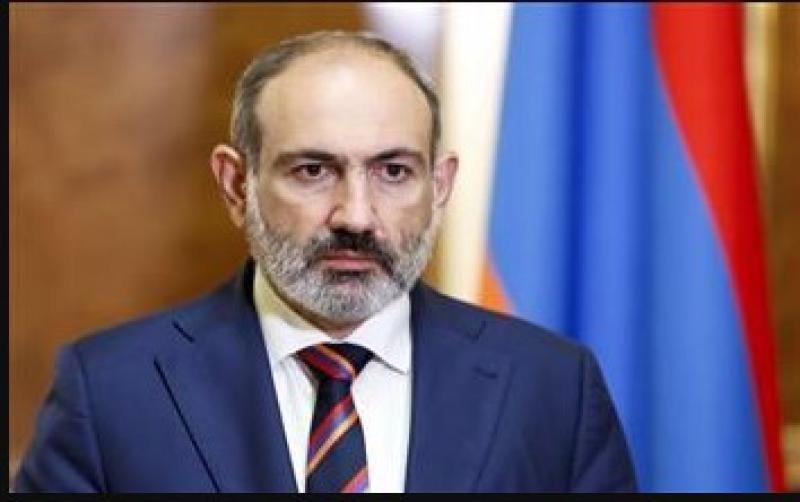 رئيس وزراء أرمينيا يبحث مع نظيره الروسي الأزمة الإنسانية حول ممر لاتشين