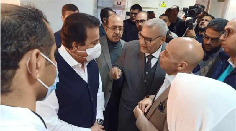 وزير الصحة خلال زيارته الشرقية: انشاءات إضافية لمستشفي الحسينية المركزي