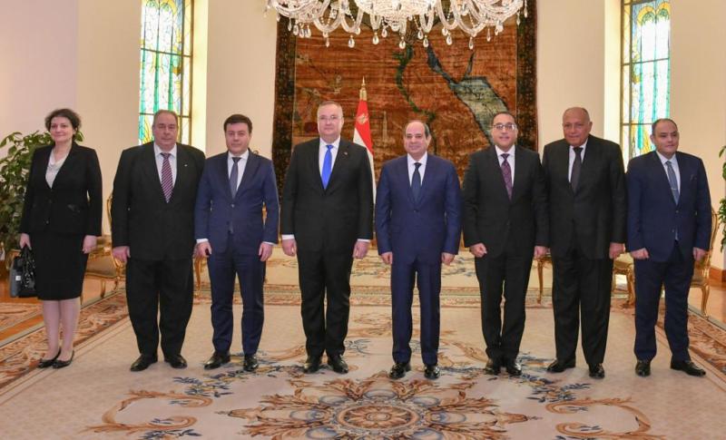 لقاء الرئيس السيسي مع (نيكولاى تشويكا) رئيس وزراء رومانيا