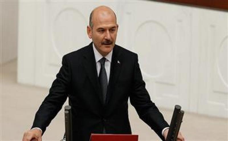 وزير الداخلية التركي يؤكد أن الجهود مستمرة لإنقاذ المتضررين